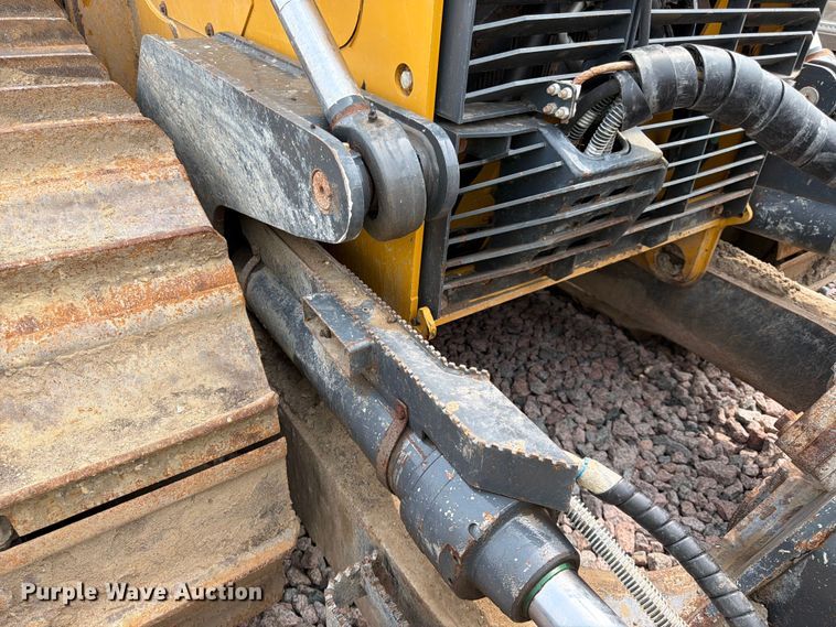 image for item YA4538 2021 John Deere 850L dozer
