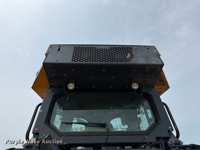 image for item YA4538 2021 John Deere 850L dozer