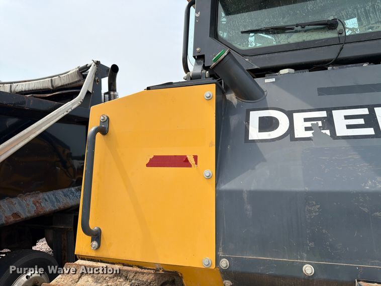 image for item YA4538 2021 John Deere 850L dozer