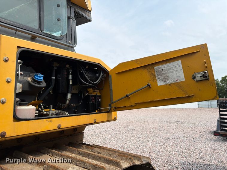 image for item YA4538 2021 John Deere 850L dozer