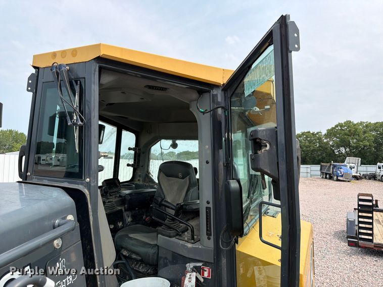 image for item YA4538 2021 John Deere 850L dozer