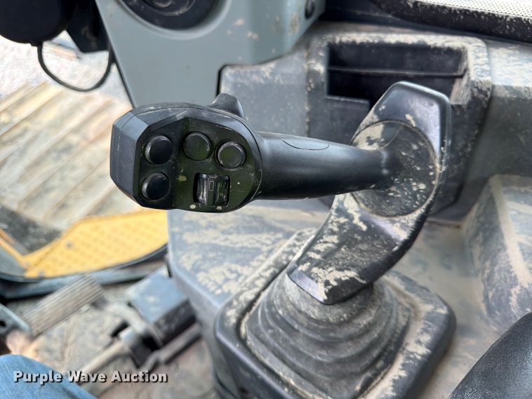 image for item YA4538 2021 John Deere 850L dozer