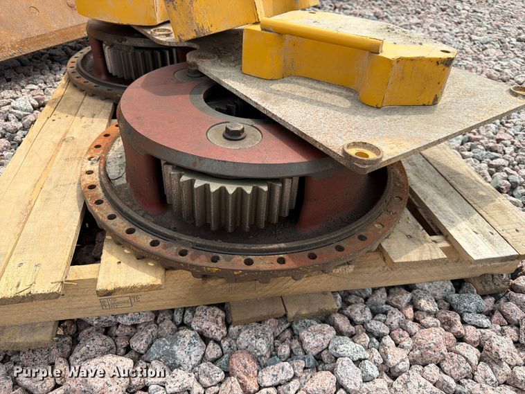 image for item YA4538 2021 John Deere 850L dozer