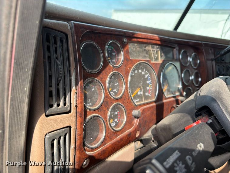 image for item YA4557 2007 Mack CV713 dump truck