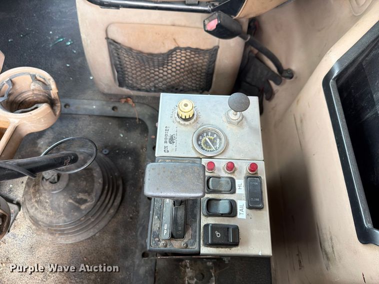 image for item YA4557 2007 Mack CV713 dump truck