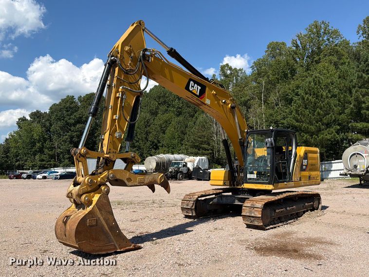 2019 Caterpillar 320 excavator