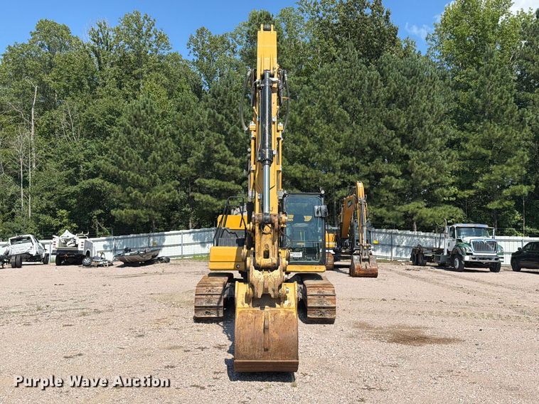 image for item YA4705 2019 Caterpillar 320 excavator