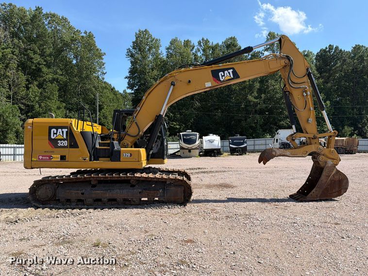 image for item YA4705 2019 Caterpillar 320 excavator