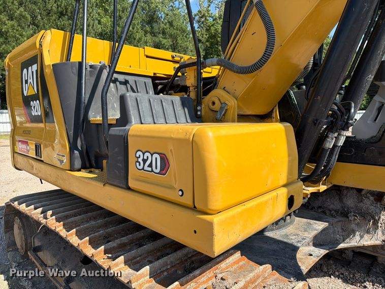 image for item YA4705 2019 Caterpillar 320 excavator