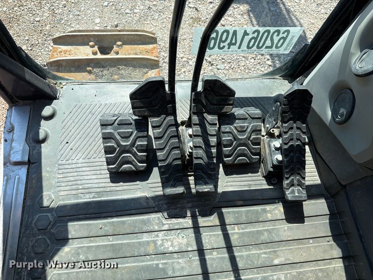 image for item YA4705 2019 Caterpillar 320 excavator