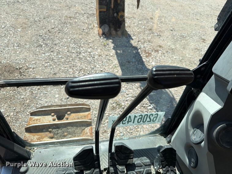 image for item YA4705 2019 Caterpillar 320 excavator