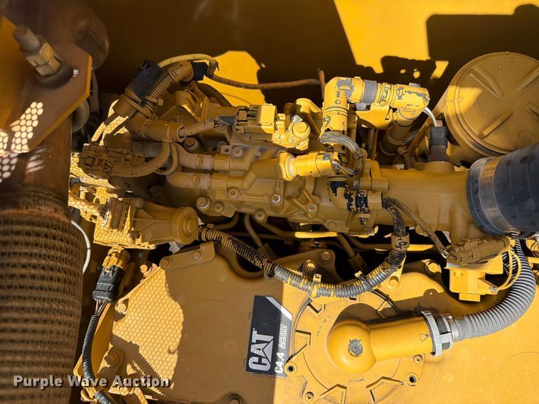 image for item YA4705 2019 Caterpillar 320 excavator