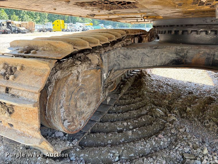 image for item YA4705 2019 Caterpillar 320 excavator