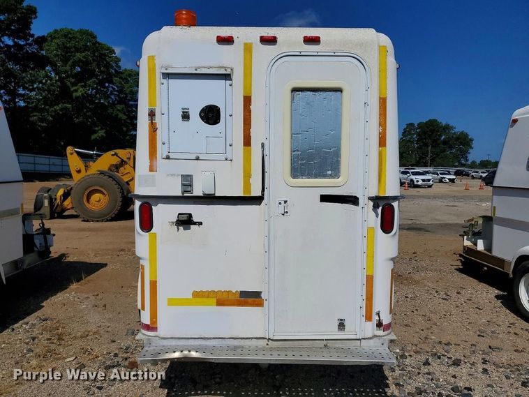image for item YA4827 2006 Pelsue PHD-NPAR-006 fiber optic splicing trailer