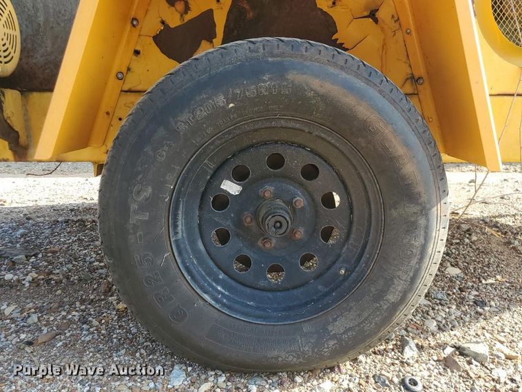 image for item YA4829 1998 Fenex F-101 KP manhole support trailer