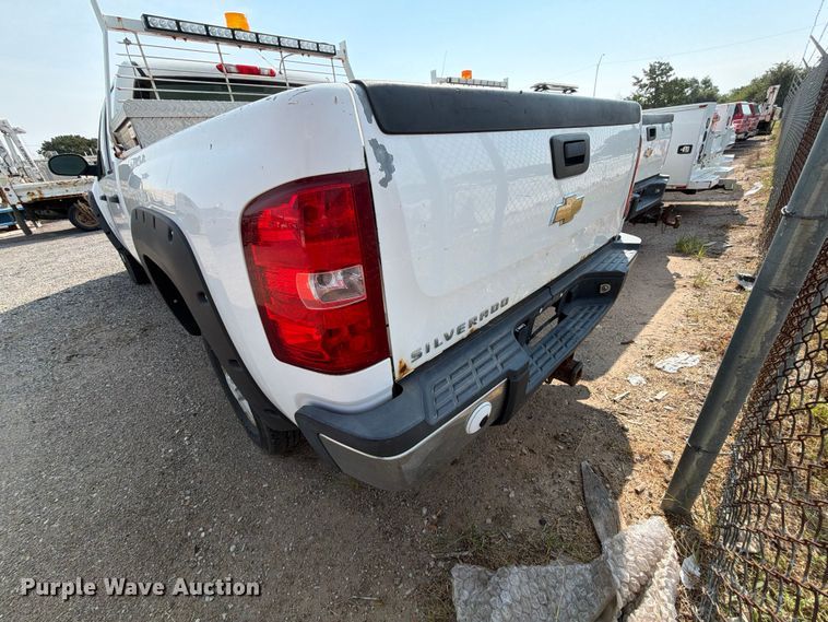 image for item EX4060 2007 Chevrolet Silverado 2500HD Crew Cab pickup truck