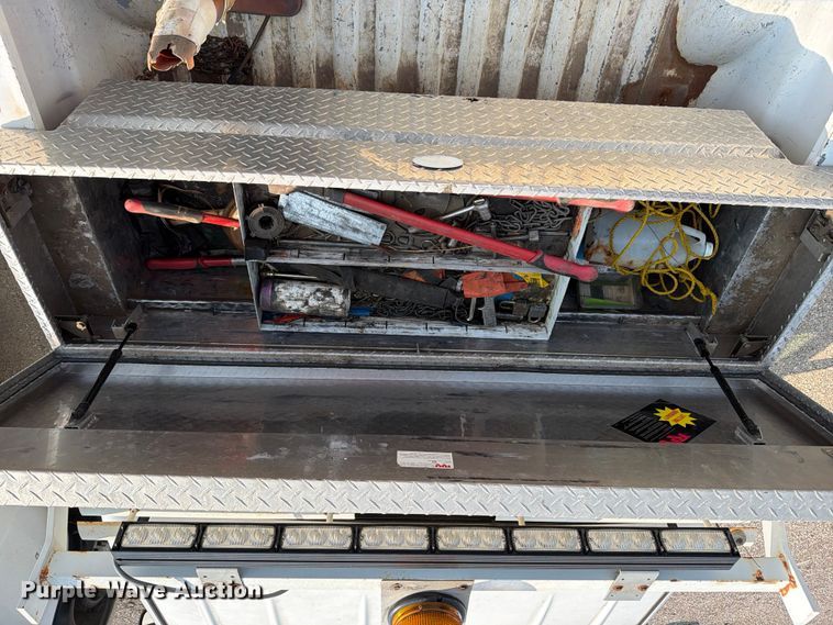 image for item EX4060 2007 Chevrolet Silverado 2500HD Crew Cab pickup truck