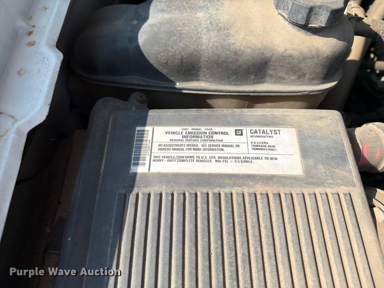image for item EX4060 2007 Chevrolet Silverado 2500HD Crew Cab pickup truck