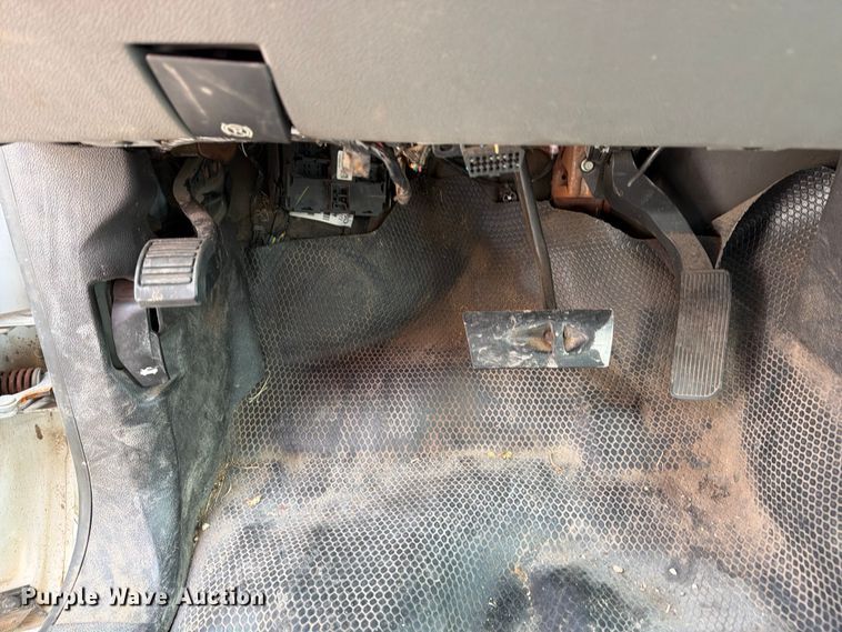 image for item EX4061 2007 Chevrolet Silverado 2500HD Crew Cab pickup truck
