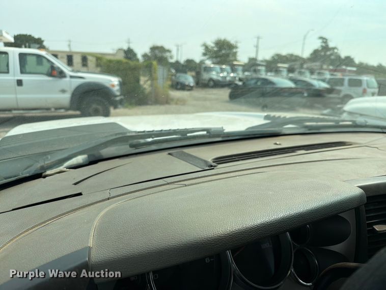 image for item EX4061 2007 Chevrolet Silverado 2500HD Crew Cab pickup truck
