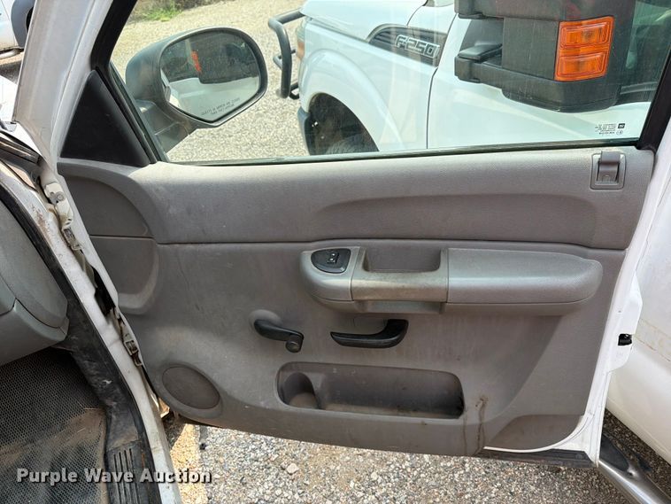 image for item EX4061 2007 Chevrolet Silverado 2500HD Crew Cab pickup truck
