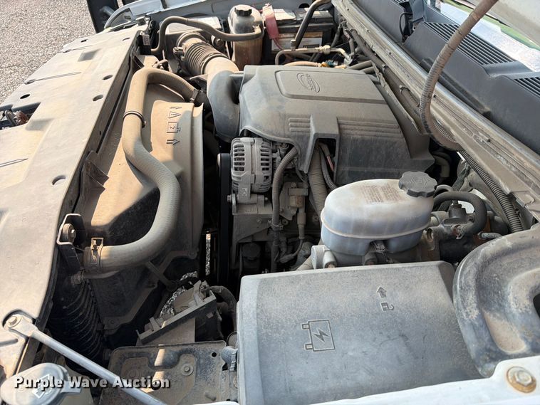 image for item EX4061 2007 Chevrolet Silverado 2500HD Crew Cab pickup truck
