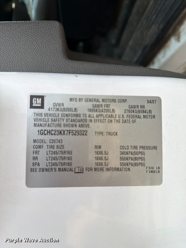 image for item EX4061 2007 Chevrolet Silverado 2500HD Crew Cab pickup truck