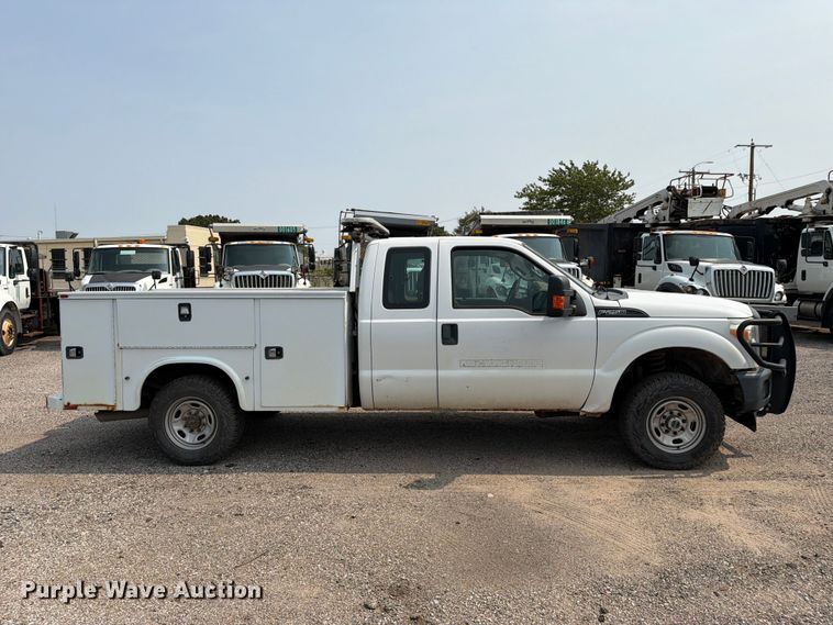 image for item EX4062 2014 Ford F250 Super Duty Ext. Cab utility bed pickup truck