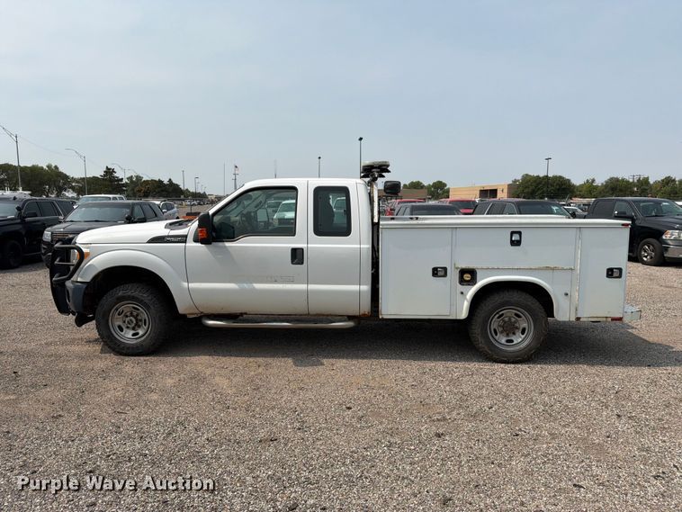 image for item EX4062 2014 Ford F250 Super Duty Ext. Cab utility bed pickup truck