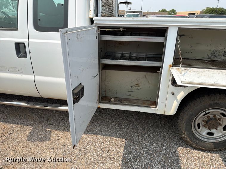 image for item EX4062 2014 Ford F250 Super Duty Ext. Cab utility bed pickup truck