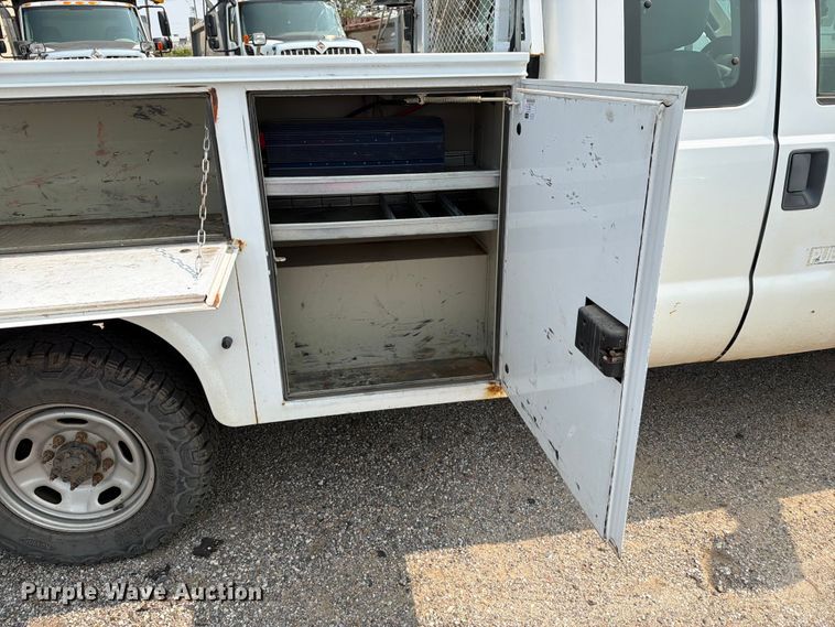 image for item EX4062 2014 Ford F250 Super Duty Ext. Cab utility bed pickup truck