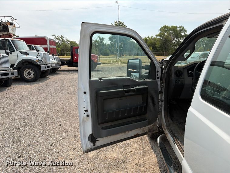 image for item EX4062 2014 Ford F250 Super Duty Ext. Cab utility bed pickup truck