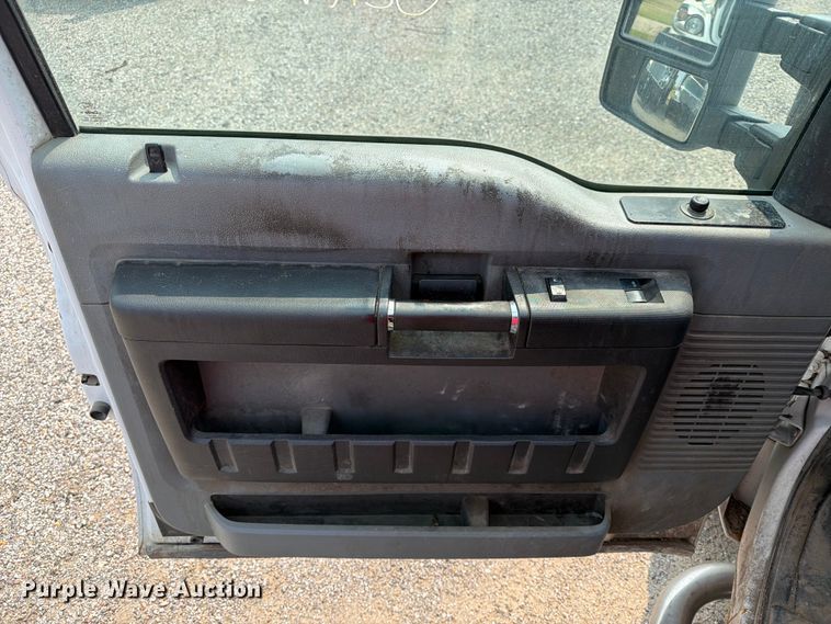 image for item EX4062 2014 Ford F250 Super Duty Ext. Cab utility bed pickup truck