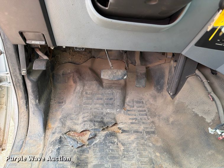 image for item EX4062 2014 Ford F250 Super Duty Ext. Cab utility bed pickup truck