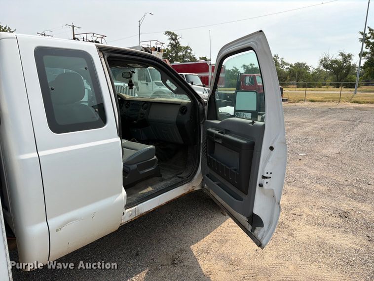 image for item EX4062 2014 Ford F250 Super Duty Ext. Cab utility bed pickup truck