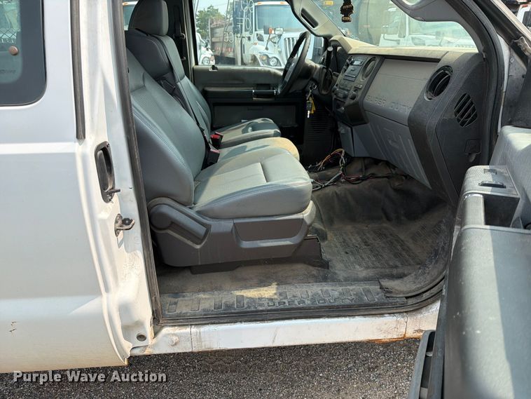 image for item EX4062 2014 Ford F250 Super Duty Ext. Cab utility bed pickup truck