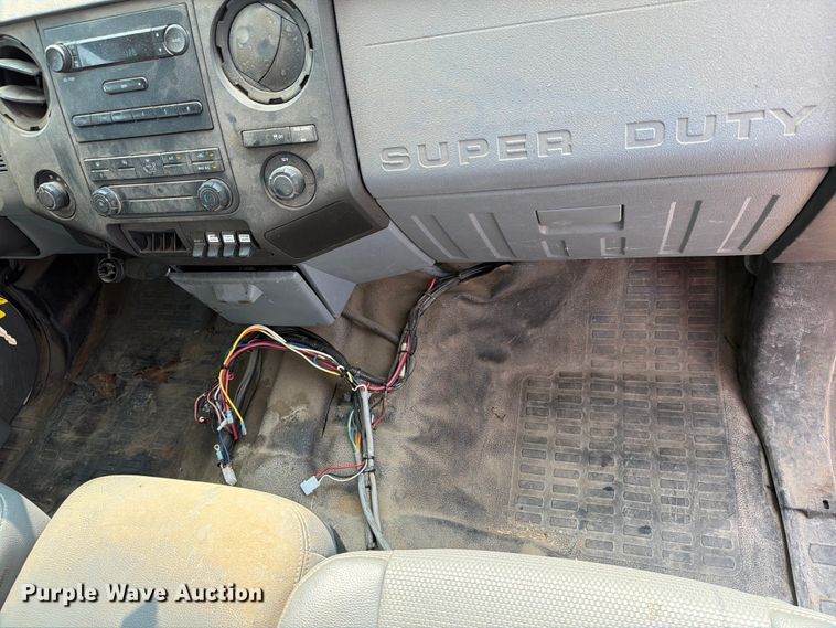 image for item EX4062 2014 Ford F250 Super Duty Ext. Cab utility bed pickup truck