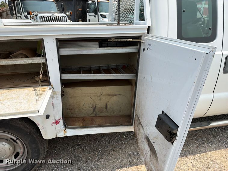 image for item EX4063 2015 Ford F250 Super Duty Ext. Cab utility bed pickup truck