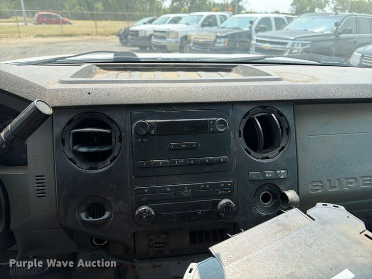 image for item EX4063 2015 Ford F250 Super Duty Ext. Cab utility bed pickup truck