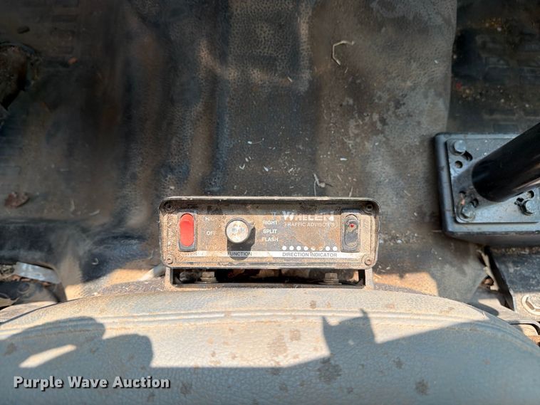 image for item EX4063 2015 Ford F250 Super Duty Ext. Cab utility bed pickup truck