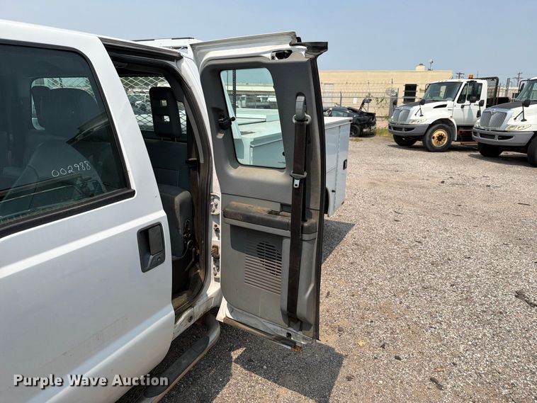 image for item EX4063 2015 Ford F250 Super Duty Ext. Cab utility bed pickup truck