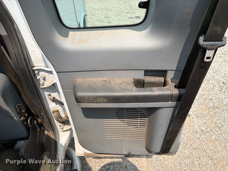 image for item EX4063 2015 Ford F250 Super Duty Ext. Cab utility bed pickup truck