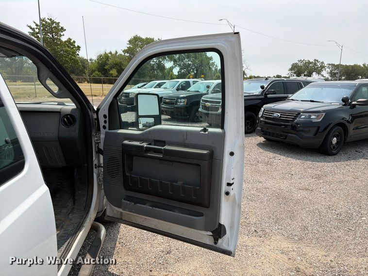 image for item EX4063 2015 Ford F250 Super Duty Ext. Cab utility bed pickup truck