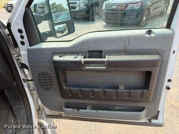 image for item EX4063 2015 Ford F250 Super Duty Ext. Cab utility bed pickup truck