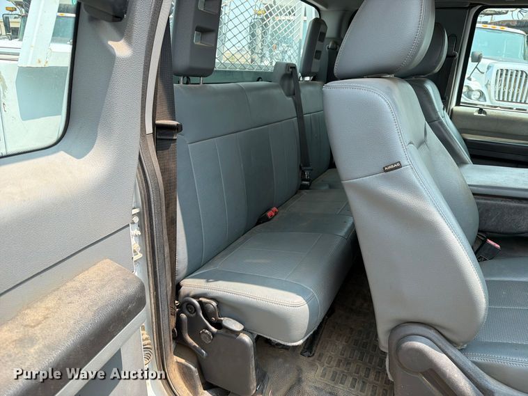 image for item EX4063 2015 Ford F250 Super Duty Ext. Cab utility bed pickup truck