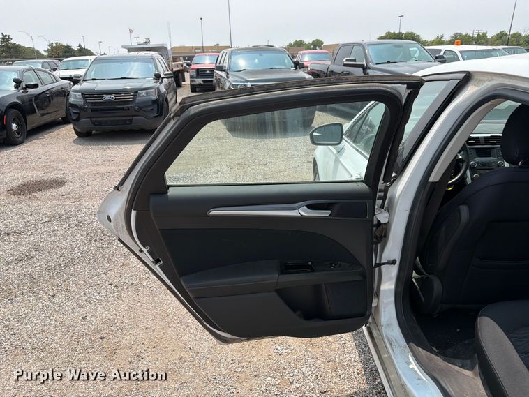 image for item EX4066 2016 Ford Fusion 