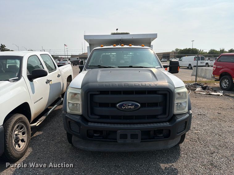 image for item EX4070 2016 Ford F550 Super Duty dump truck
