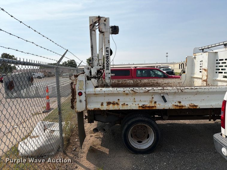 image for item EX4070 2016 Ford F550 Super Duty dump truck