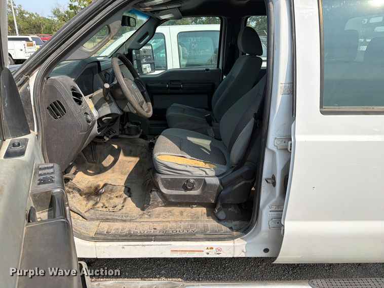 image for item EX4070 2016 Ford F550 Super Duty dump truck