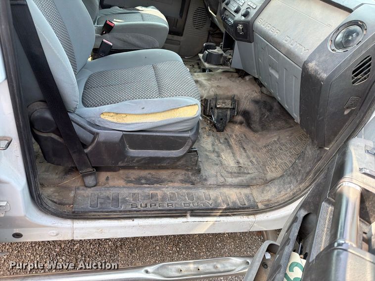 image for item EX4070 2016 Ford F550 Super Duty dump truck